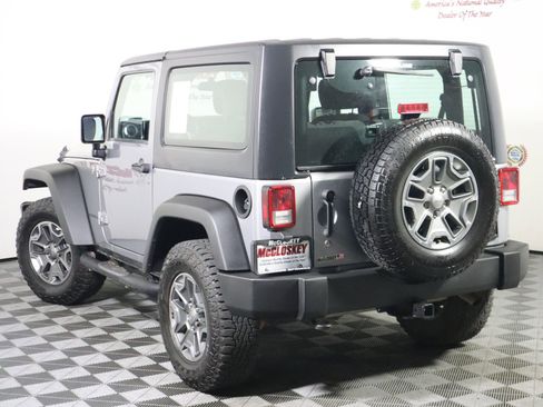 Used 2015 Jeep Wrangler Rubicon w/ Connectivity Group AWD/4WD image 11