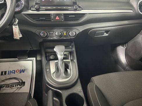 Certified 2024 Kia Forte LXS image 31