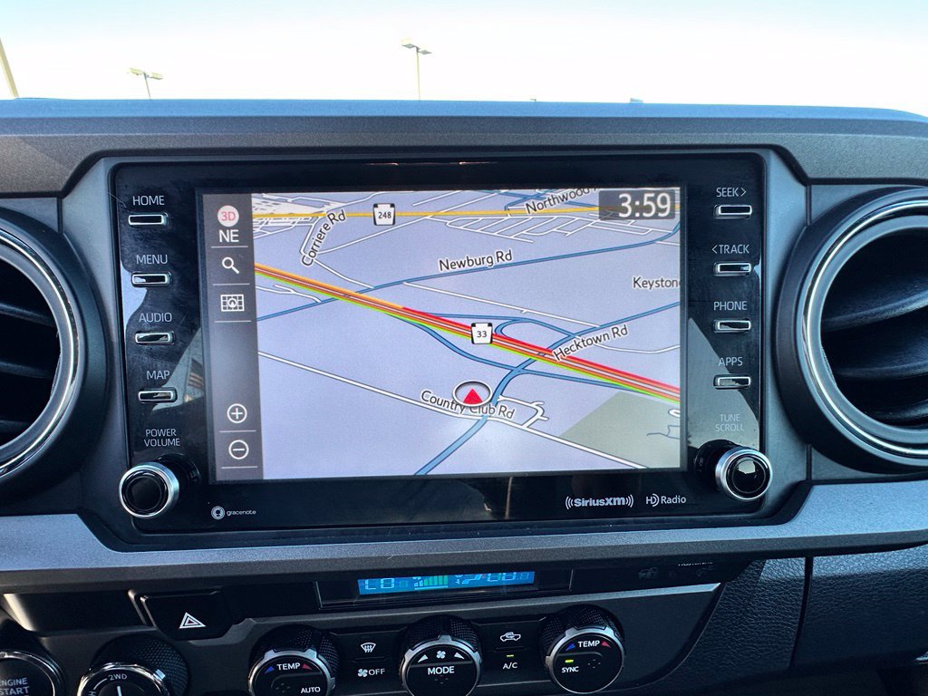 Used 2022 Toyota Tacoma TRD Sport AWD/4WD image 30