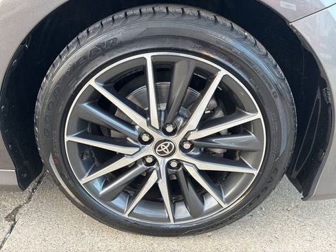 Used 2023 Toyota Camry XLE image 10