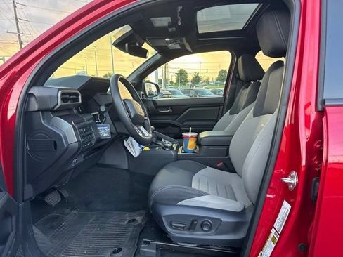 Certified 2025 Toyota Tacoma TRD Off-Road w/ TRD Off Road Upgrade Package AWD/4WD image 13