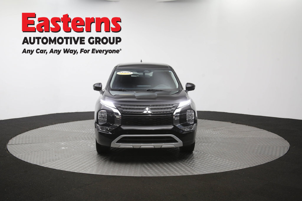 Used 2024 Mitsubishi Outlander SE FWD image 54