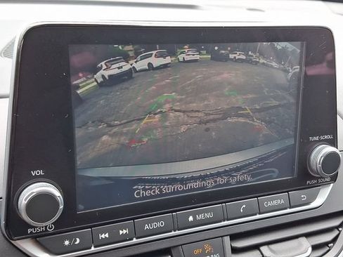 Used 2024 Nissan Altima 2.5 SR FWD image 19