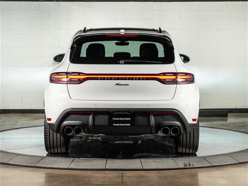 Certified 2026 Porsche Macan AWD/4WD image 10
