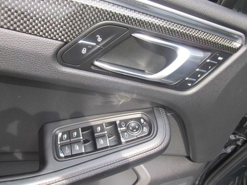 Used 2018 Porsche Macan Turbo image 49