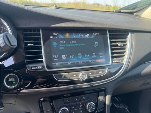 Used 2020 Buick Encore Preferred AWD/4WD image 21