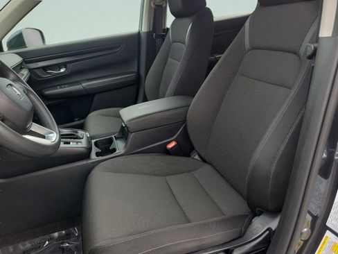 Used 2025 Honda CR-V LX image 18