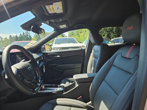 New 2026 Chevrolet Trax RS w/ Driver Confidence Package FWD image 24