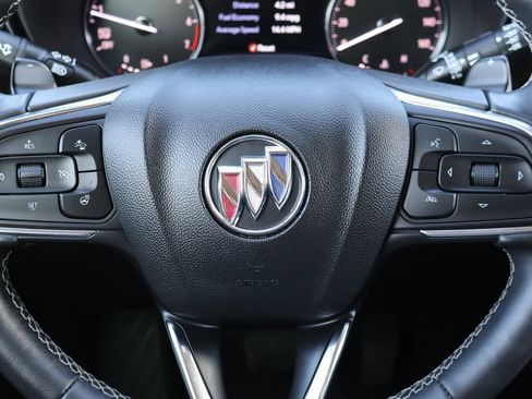 Used 2023 Buick Envision Essence image 31