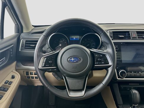 Used 2018 Subaru Outback 2.5i Limited AWD/4WD image 17