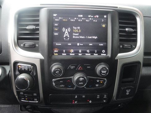 Used 2018 RAM 1500 Big Horn AWD/4WD image 10