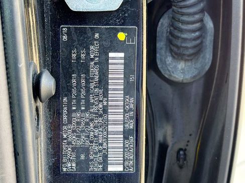 Used 2019 Lexus GX 460 image 16