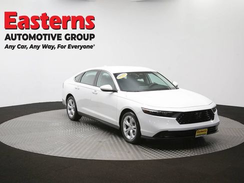 Used 2025 Honda Accord LX image 45