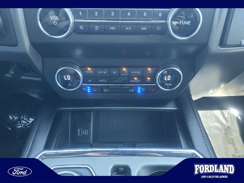 Used 2021 Ford Expedition XLT AWD/4WD image 30