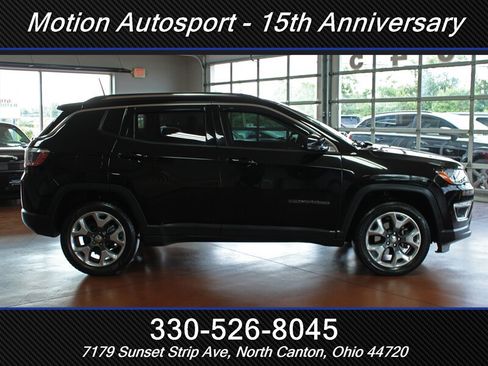 Used 2018 Jeep Compass Limited AWD/4WD image 8