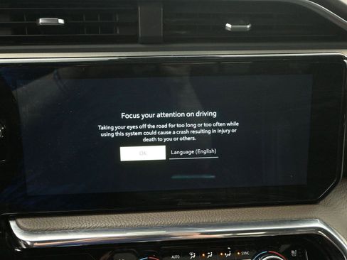 Used 2024 GMC Sierra 2500 Denali w/ Technology Package image 33