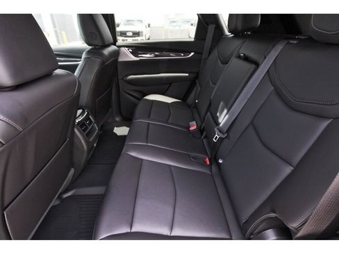 New 2026 Cadillac XT5 Sportv w/ LPO, Onyx Lite Package AWD/4WD image 7