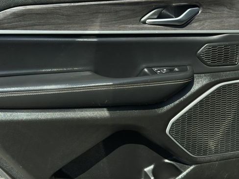 Used 2021 Jeep Grand Cherokee L Limited w/ MOPAR Finishing Package image 21