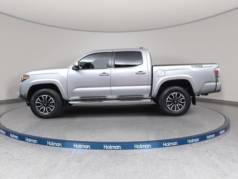 Used 2020 Toyota Tacoma 2WD Double Cab image 9