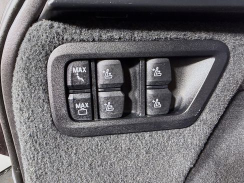 Used 2023 BMW X7 xDrive40i w/ Premium Package AWD/4WD image 45