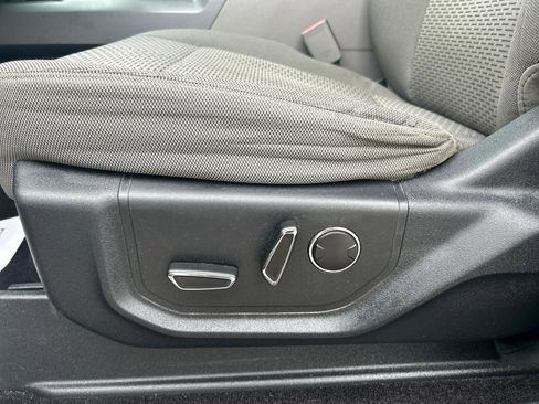 Used 2016 Ford F150 XLT w/ Equipment Group 302A Luxury image 9