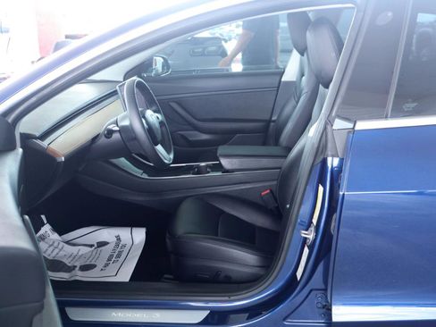 Used 2018 Tesla Model 3 Mid Range RWD image 15