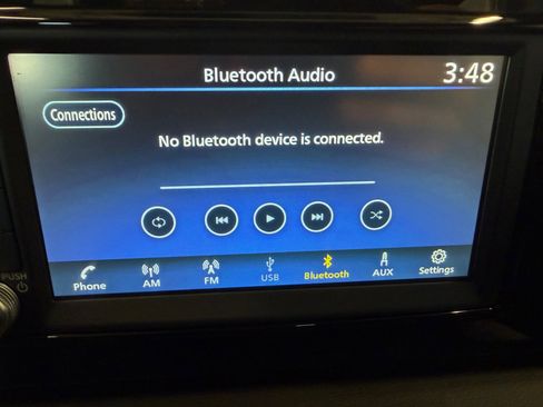 Used 2025 Nissan Kicks S image 16