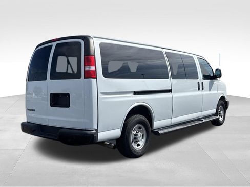 Used 2023 Chevrolet Express 3500 LS RWD image 5
