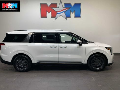 New 2026 Kia Carnival SX image 1
