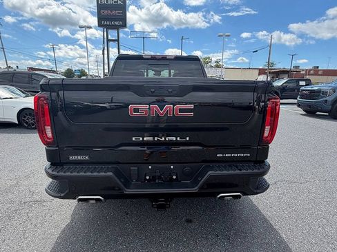 Used 2024 GMC Sierra 1500 Denali w/ Technology Package AWD/4WD image 4