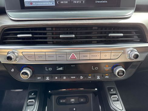 Used 2021 Kia Telluride SX w/ SX Prestige Package image 20