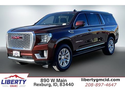 Used 2022 GMC Yukon XL Denali AWD/4WD image 1