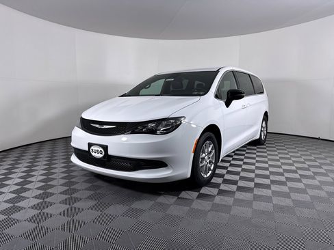 New 2026 Chrysler Voyager LX image 16