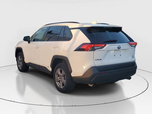 Used 2023 Toyota RAV4 XLE image 5