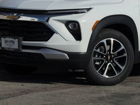 New 2026 Chevrolet TrailBlazer LT w/ Driver Confidence Package FWD image 8
