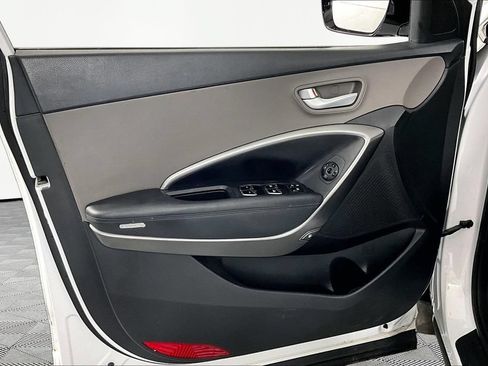 Used 2017 Hyundai Santa Fe Sport AWD/4WD image 18