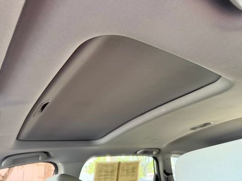 Used 2021 Honda CR-V EX image 10