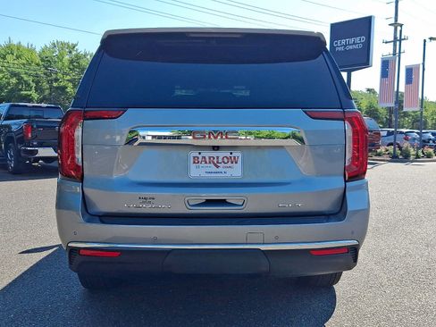 Used 2024 GMC Yukon SLT w/ SLT Luxury Package AWD/4WD image 5