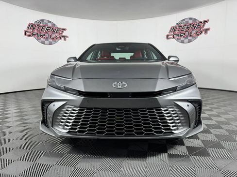 Used 2025 Toyota Camry XSE w/ Premium Plus Package AWD/4WD image 2
