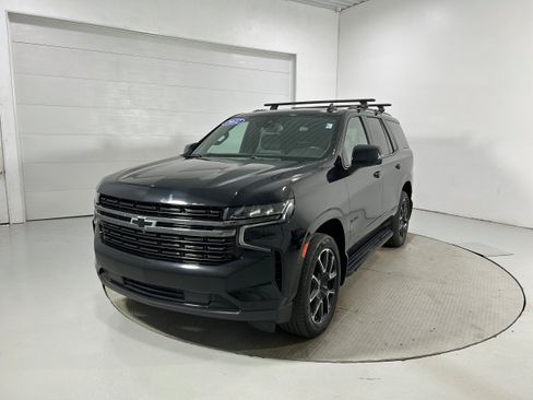 Used 2022 Chevrolet Tahoe RST w/ Luxury Package AWD/4WD image 19