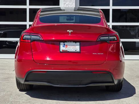 Used 2021 Tesla Model Y Long Range image 7