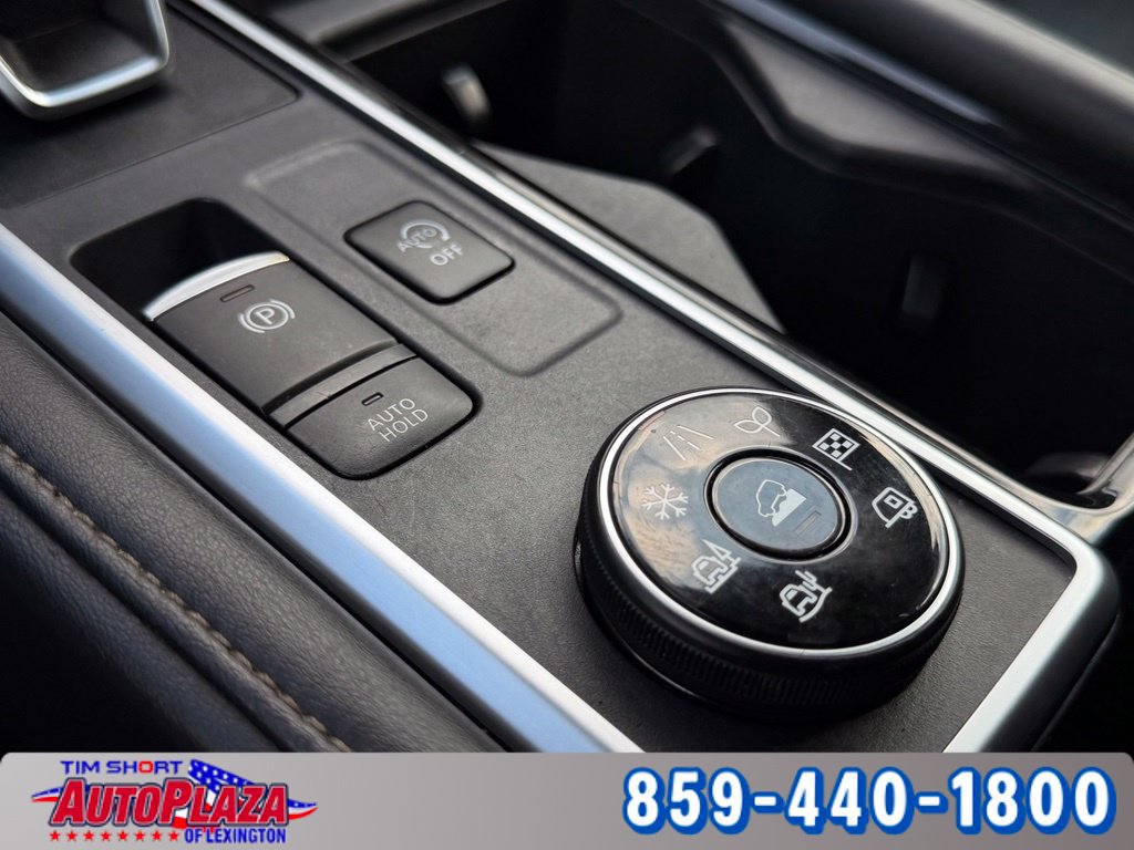 Used 2024 Nissan Pathfinder SL AWD/4WD image 21