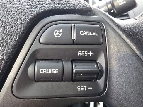 Used 2015 Kia Forte EX image 27