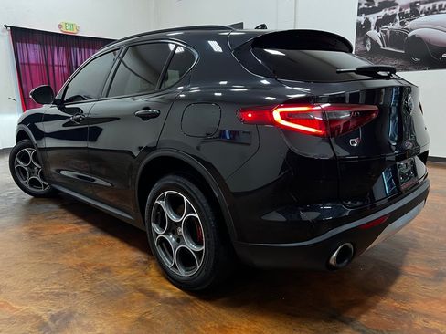 Used 2018 Alfa Romeo Stelvio Ti Sport AWD/4WD image 2