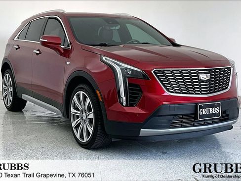 Used 2021 Cadillac XT4 Premium Luxury AWD/4WD image 1