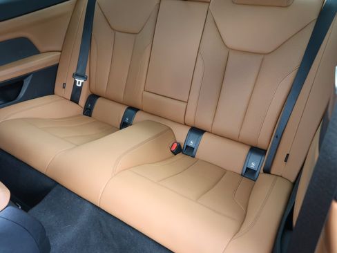 Used 2025 BMW M440i Coupe w/ Parking Assistance Package RWD image 19