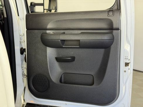 Used 2013 Chevrolet Silverado 2500 LT AWD/4WD image 35