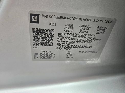 Used 2018 GMC Sierra 1500 SLT w/ SLT Premium Package AWD/4WD image 12