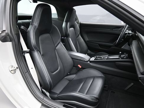 Certified 2023 Porsche 911 Targa 4 GTS AWD/4WD image 28