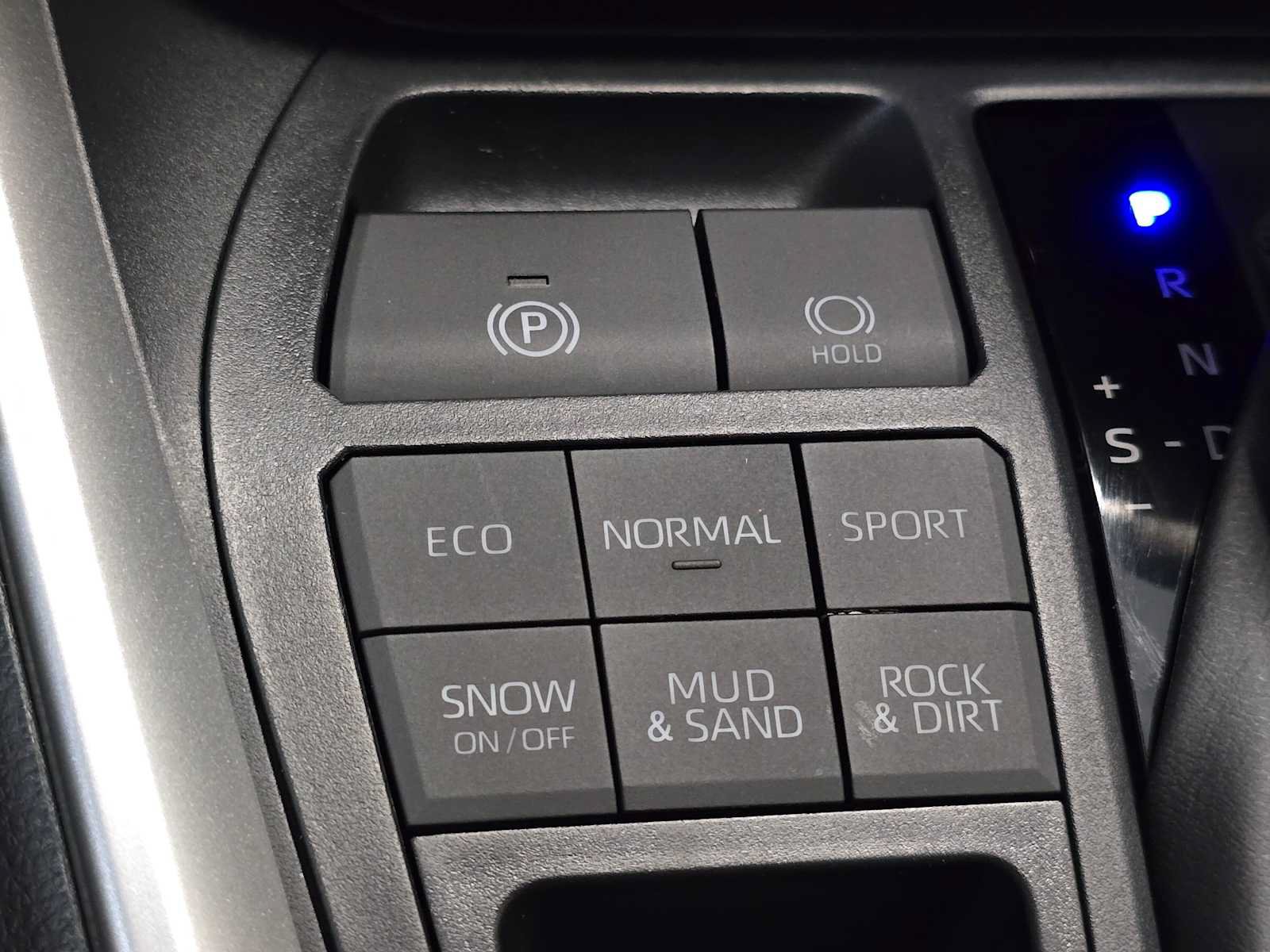Certified 2025 Toyota RAV4 XLE Premium AWD/4WD image 16